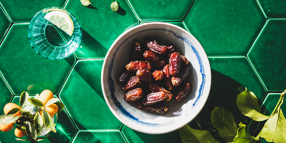 Dates Nutrition Facts & Benefits