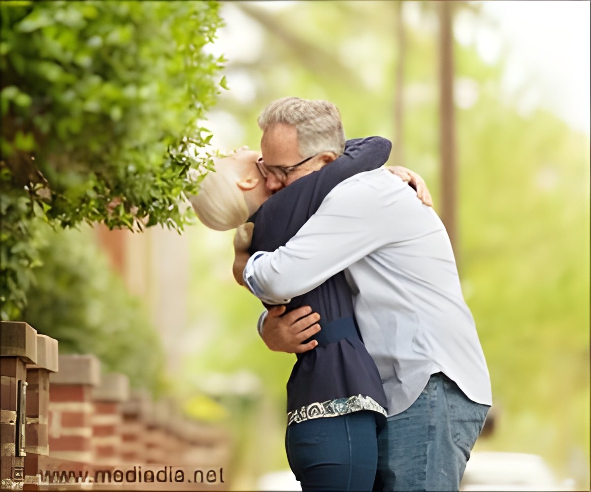 How Happy Relationships Lower Stress Hormones in Older Adults