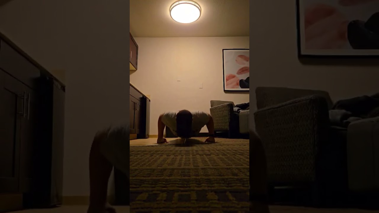 Day 203 – 22 Push Ups  #health #motivation #anxiety  #depression #fitness  #goals #hotel #healthy