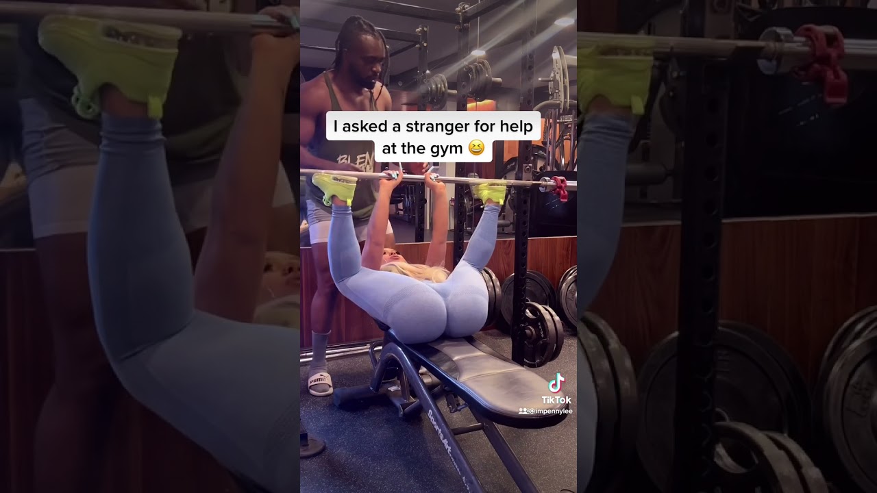 at the gym doing everything wrong #gym #fitness #training #prank #gymprank #leggings #girlfitness